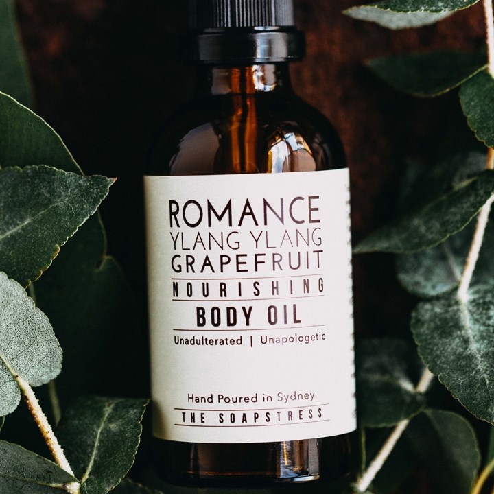 Body Oil Romance